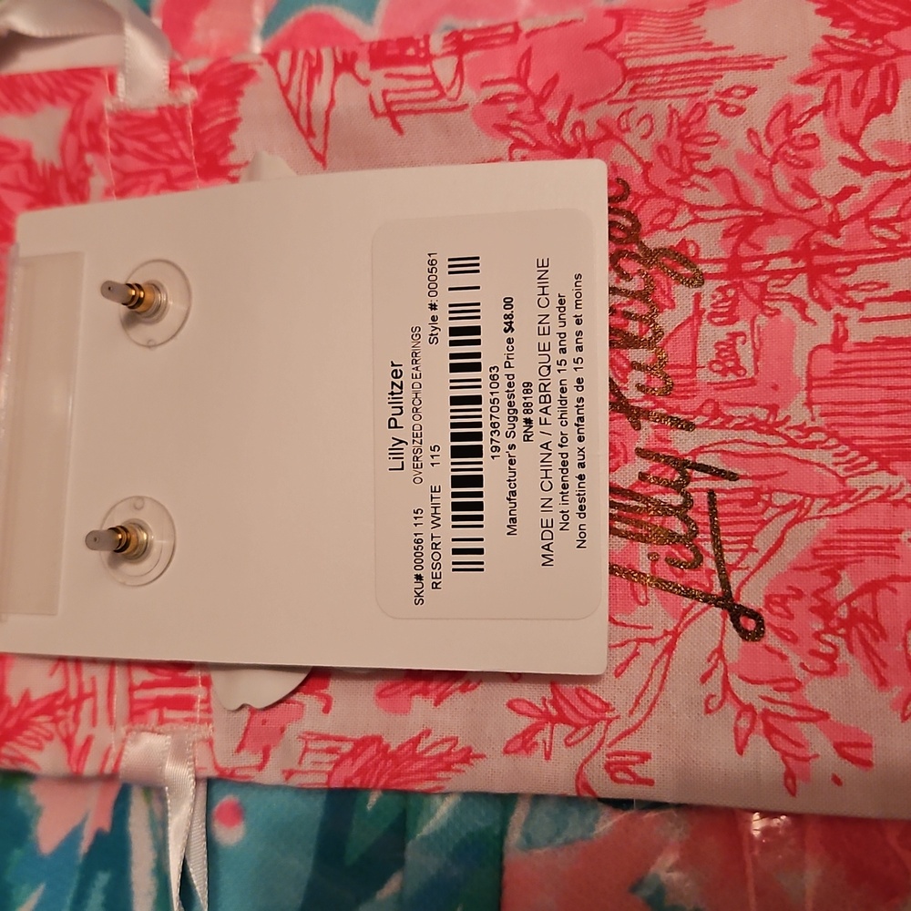 Lilly Pulitzer White and Gold Floral Earrings - Picture 2 of 4
